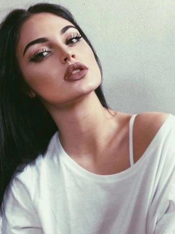 Шарлотта Перформанс